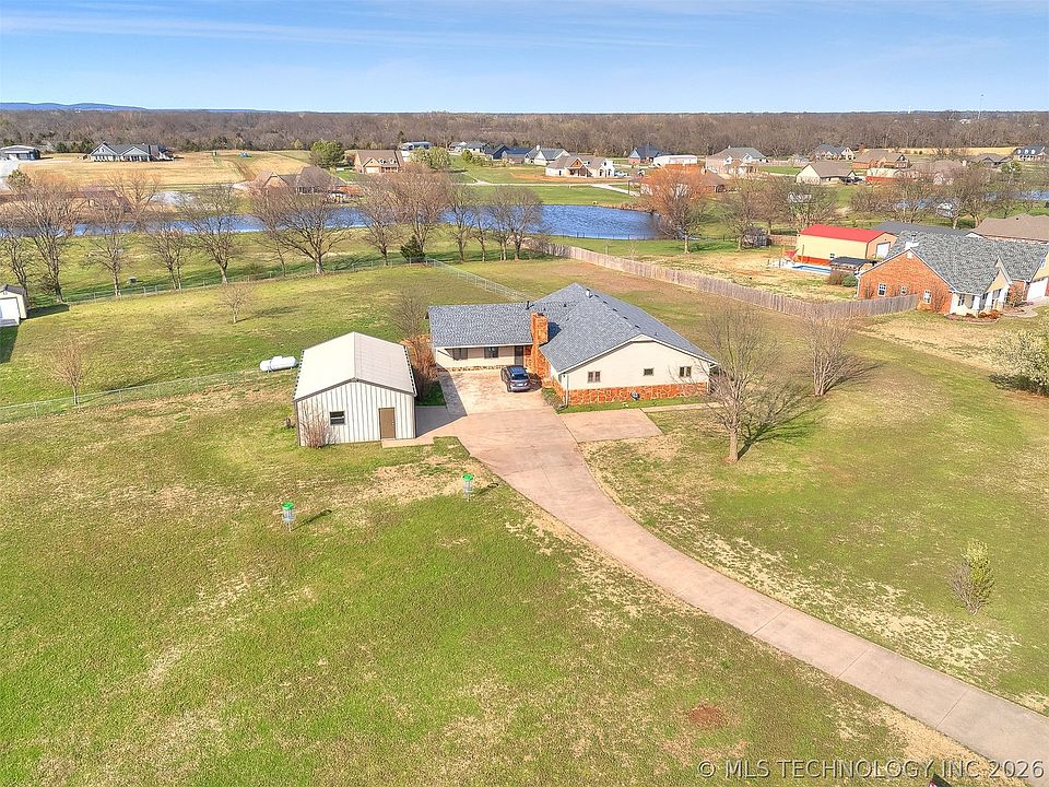 1st image of 26 Sunshine Ln