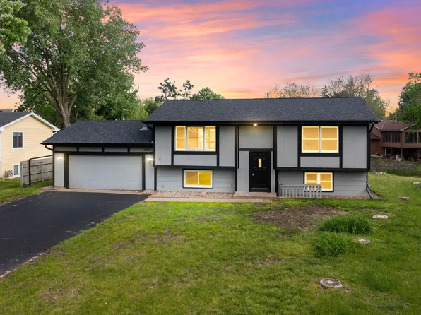 7425 Brunswick Ave N, Brooklyn Park, MN 55443
