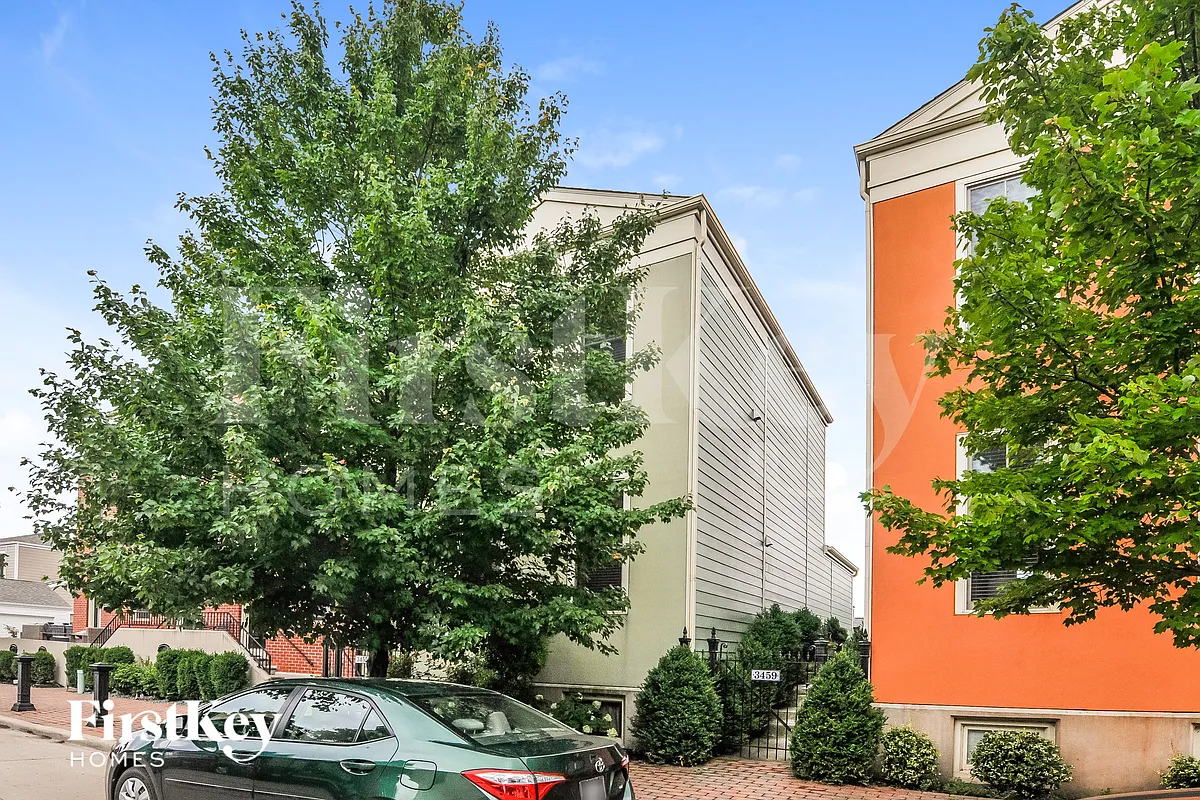 Building Photo - 3455 Hiram St