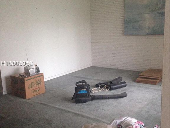 4th image of 1160 NW 193rd St