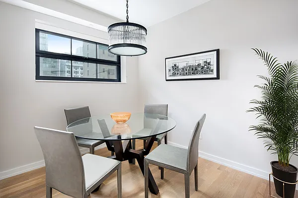 Sold by Compass | media 18