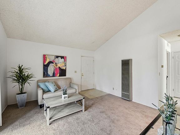 5th image of 2386 Balme Dr