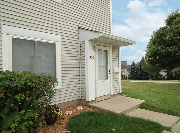 2nd image of 1456 Cornell Ter #1456