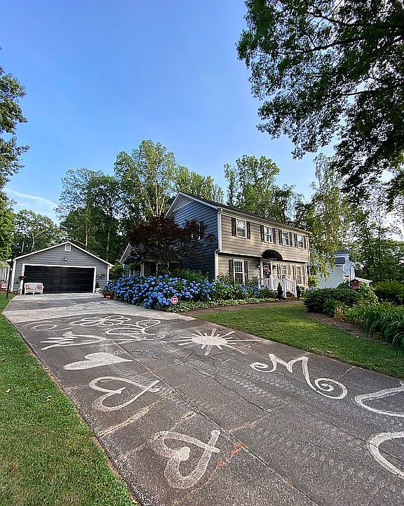 2nd image of 3603 Brandywine Dr