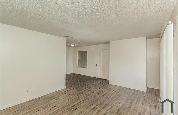 1221 N Peach Ave #226 — Photo 4