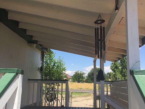 3rd image of 535 W Chamberlain Dr