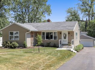 35 E Goebel Dr, Lombard, IL