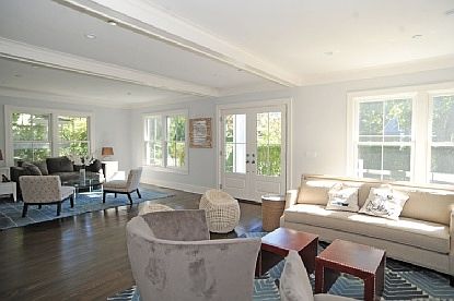 4th image of 115 Meeting House Ln