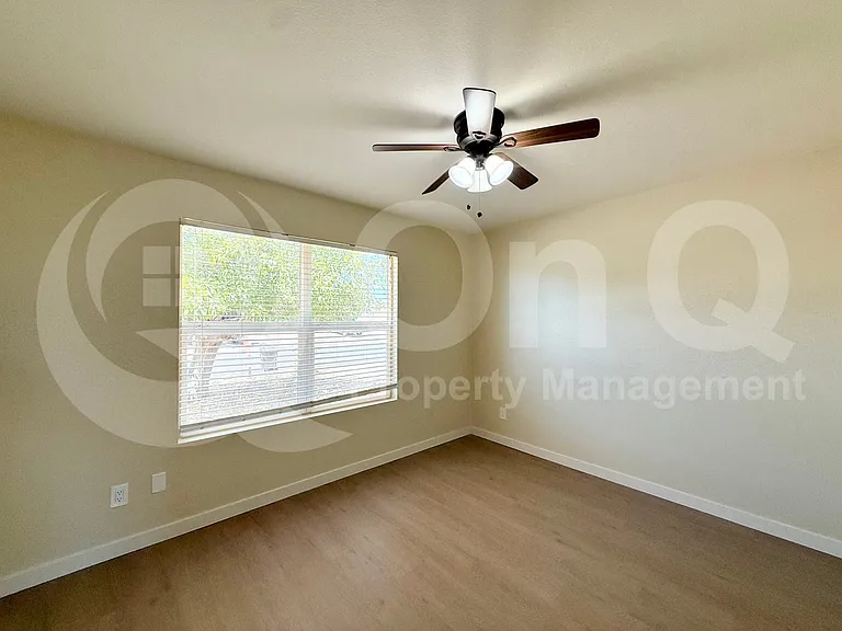 2465 E John Cabot Rd — Photo 7