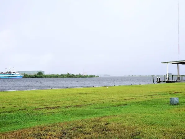 Marina Rd, Chalmette, LA 70043