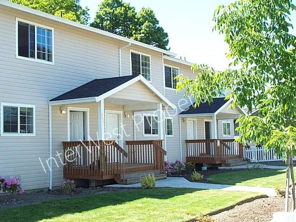 3023 S Troutdale Rd, Troutdale, OR 97060