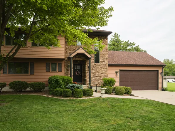 2148 Donahue St, La Salle, IL 61301