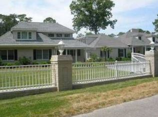 1428 Laurel View Dr, Virginia Beach, VA 23451