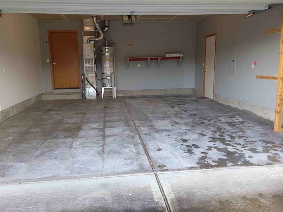 3rd image of 15501 NE 74th St