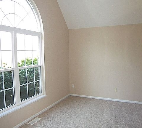 4th image of 18320 Winding Oak Dr