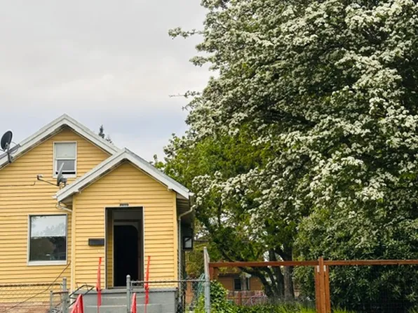 2322 S J St, Tacoma, WA 98405