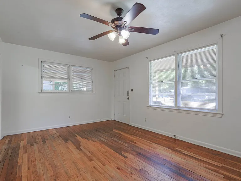 1621 Mayhew St — Photo 15