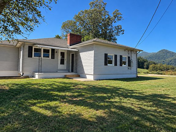 3rd image of 122 Walter C Rd