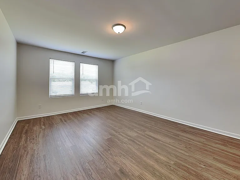 193 Orion Way — Photo 7