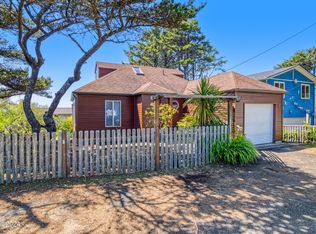 5476 SW Field Ave, Waldport, OR 97394