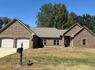 187 Creekwood Cir, Saltillo, MS 38866