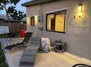 825 NE 12th Ave, Pompano Beach, FL 33060