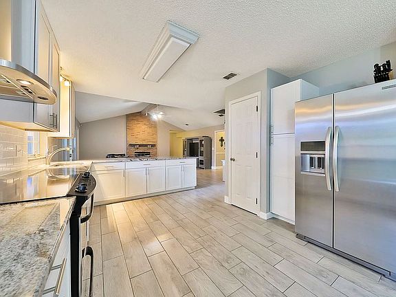 3rd image of 12225 Nobleman Dr
