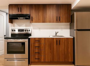 24 Sunbay Ct BASEMENT 1, Richmond Hill, ON L4E 3E3