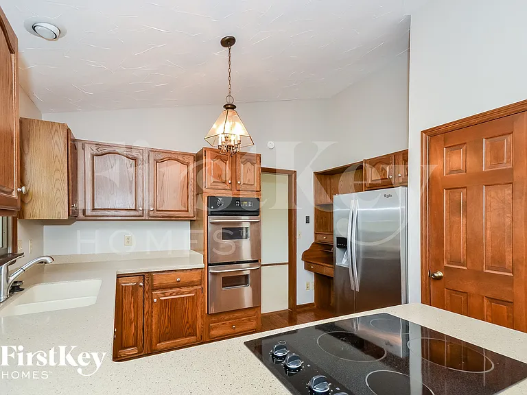5668 Eagle Nest Ct — Photo 10