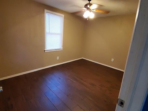 2nd image of 8922 India Ave