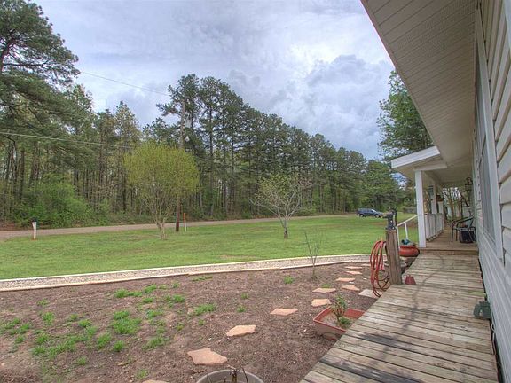 4th image of 210 Attaway Ln