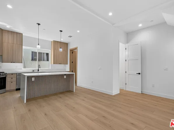 2420 N Council St, Los Angeles, CA 90026