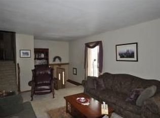 6459 Valley View Rd, Hartford, WI 53027