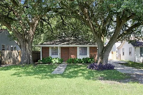 1004 Severn Ave Photo 1