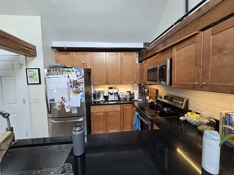 130 W Canal St #K — Photo 16