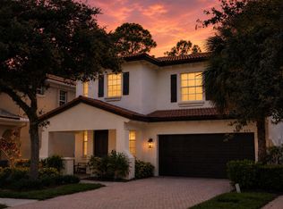 445 Pumpkin Dr, Palm Beach Gardens, FL 33410