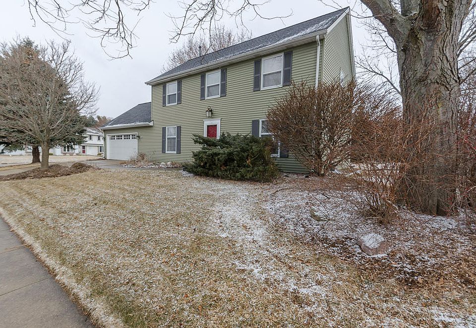 1st image of 988 Bartlett Dr