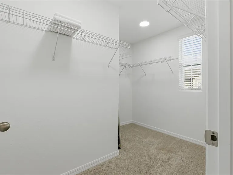 710 Longboat Dr — Photo 25
