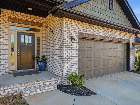 2nd image of 1 Woodcross Dr