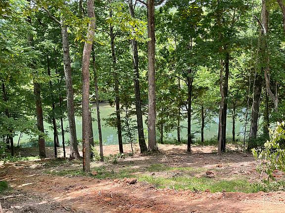 4th image of 265 Creekside Dr