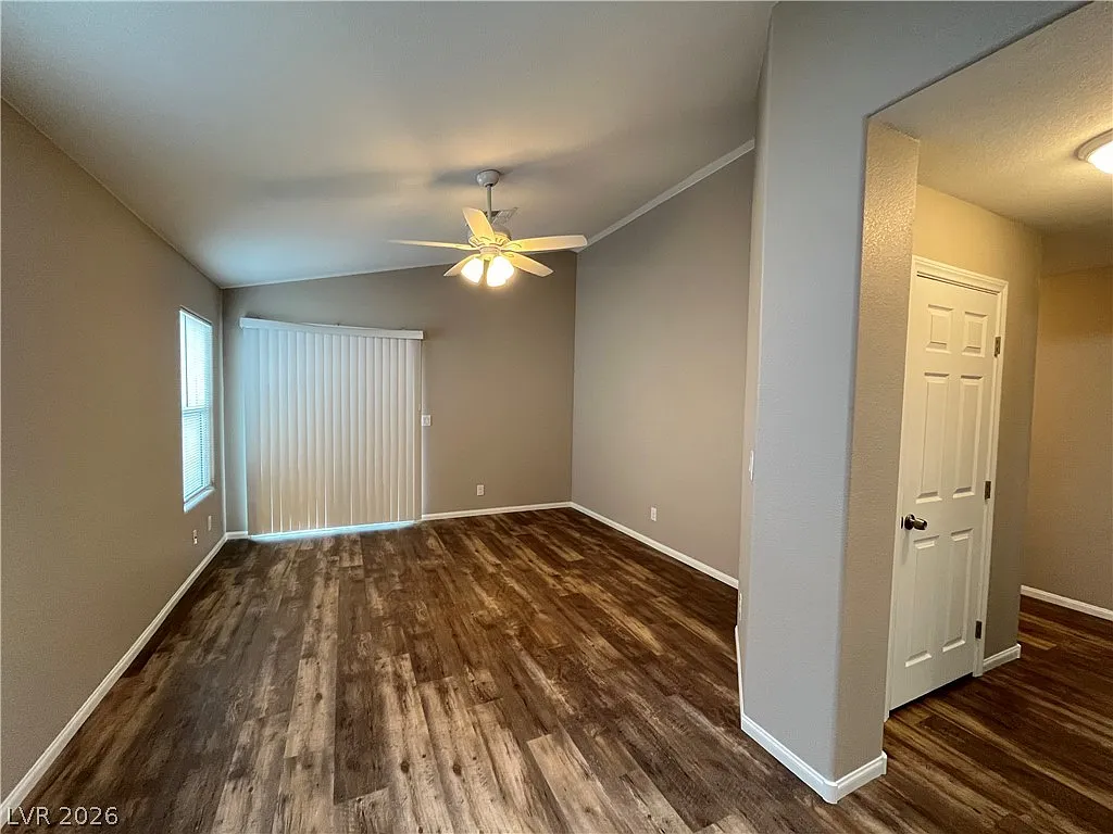 2 bed, 2.0 bath, 939 sqft, $1,775 — Photo 4