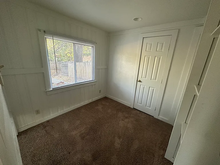 598 Spruce Rd #3 — Photo 10