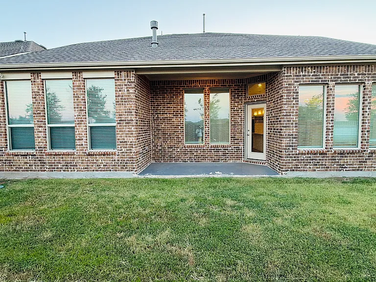 7324 Black Cherry Ln — Photo 40