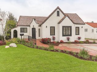 208 N Elm Dr, Beverly Hills, CA 90210