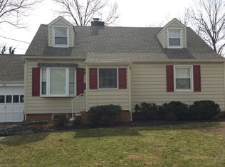 39 Lyons Place, Springfield, NJ 07081