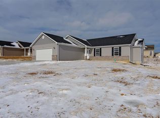 47 Rockport Ct, Troy, MO 63379