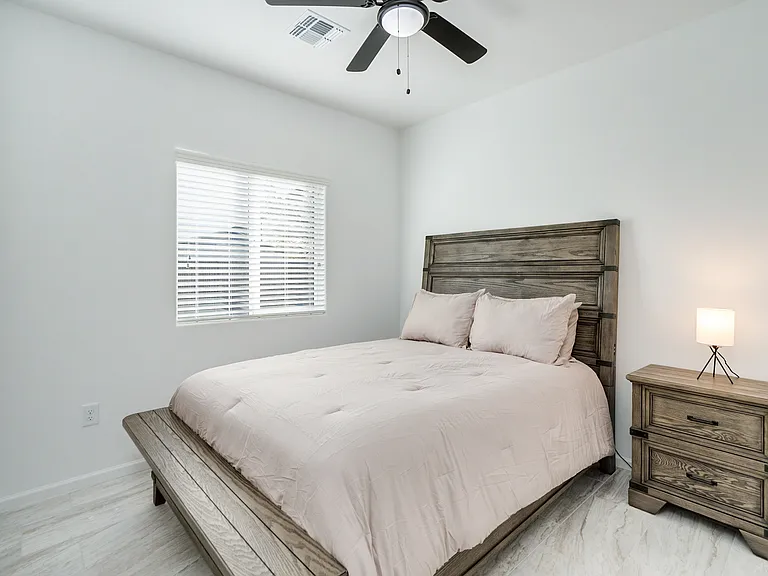 3731 N Stone Ave #2 — Photo 13