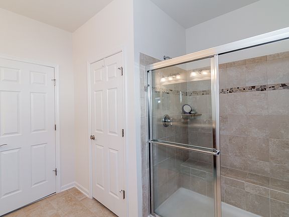 5th image of 7766 Southamptonshire Way