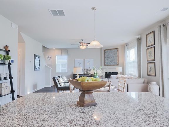 5th image of 3073 Pepper Hill Drive