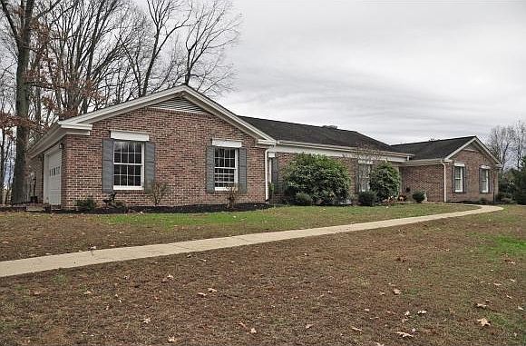 1st image of 512 Whisperwood Dr